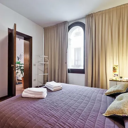 Casa Monza * ויצ'נצה